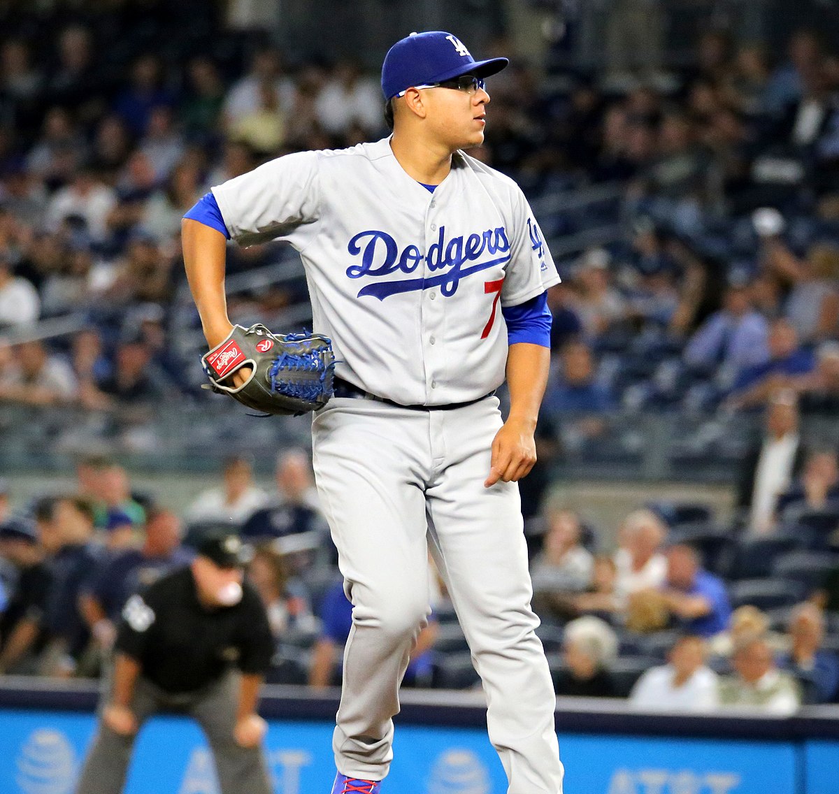 Los Angeles Dodgers to call up top prospect Julio Urias for Friday start -  ESPN